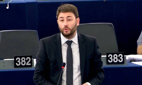 Νίκος Ανδρουλάκης: Απαράδεκτοι χειρισμοί της κυβέρνησης στο ευαίσθητο θέμα της πολιτικής προστασίας.