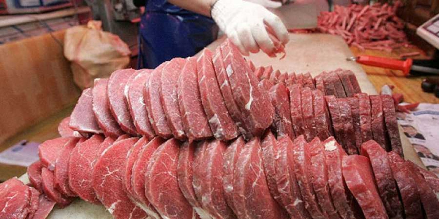 Μετά από αιφνιδιαστικό έλεγχο που πραγματοποίησαν στην αγορά κατασχέθηκαν 168 κιλά ληγμένα παραπροϊόντα κρέατος