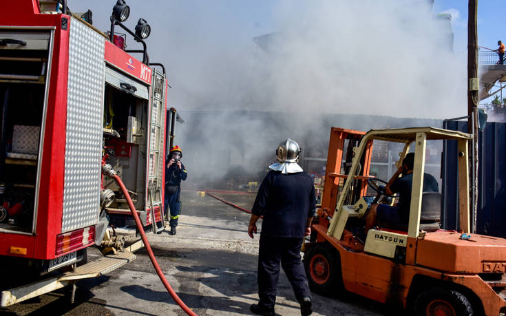 Φωτιά ξέσπασε στο Διόνυσο στην περιοχή του Γερμανικού Νεκροταφείο 03/08/2019