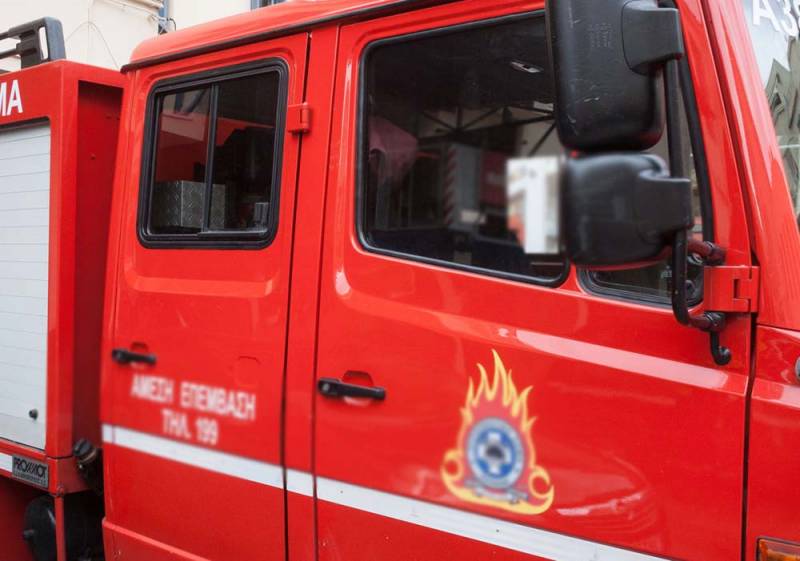 Φωτιά σε νεοκλασσικό στο Κολωνάκι : Νεκρή γυναίκα 75 ετών