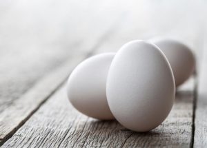 Έρευνα Ιατρικής Σχολής του Πανεπιστημίου Northwestern του Σικάγο: Σε σύγχυση οι επιστήμονες για αυγά και χοληστερίνη