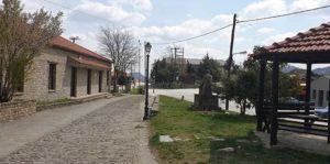 Το Χωρίο του Πεντάλοβου του Δήμου Βοΐου Κοζάνης και η εστία που φιλοξενεί ασυνόδευτα ανήλικα κορίτσια ηλικίας 15-17 ετών μεταναστών και προσφύγων 