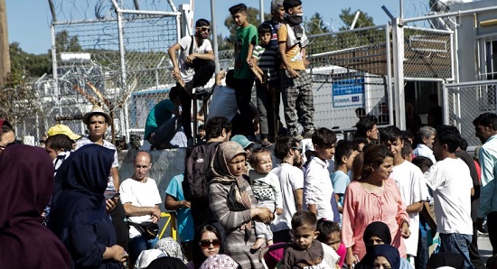 Όπως αναφέρεται σε σχετική ανακοίνωση του Ειδικού Γραμματέα Υποδοχής, Μάνου Λογοθέτη, ιδιαίτερη προτεραιότητα θα δοθεί στην αποσυμφόρηση της Σάμου.