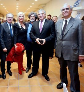 Στα εγκαίνια της 57ης Πανελλήνια Έκθεσης Κεραμικής Τέχνης η Πρόεδρος του Ομίλου για την UNESCO Βορείων Προαστίων και δημοτική σύμβουλος Αμαρουσίου Μαρίνα Πατούλη Σταυράκη