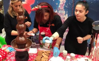 Η καθιερωμένη γιορτή σοκολάτας από τον Δημοτικό Οργανισμό Κοινωνικής Μέριμνας και Προσχολικής Αγωγής στο Εμπορικό Κέντρο Holargos Center.