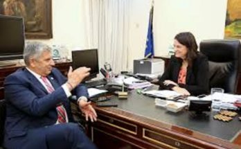 Συνάντηση του Περιφερειάρχη Αττικής Γ. Πατούλη με την υπ. Παιδείας Ν. Κεραμέως για τον προγραμματισμό κοινών δράσεων σε σχολεία της Αττικής