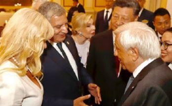 Στην τιμητική εκδήλωση που πραγματοποιήθηκε στο Προεδρικό Μέγαρο για τον Πρόεδρο της Λαϊκής Δημοκρατίας της Κίνας Σι Τζινπίνγκ, ο Περιφερειάρχης Αττικής Γ. Πατούλης