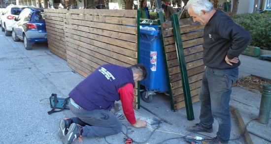 Μια νέα πρωτότυπη ιδέα όπου υπάρχουν μαζεμένοι κάδοι σκουπιδιών και ανακύκλωσης, εφάρμοσε  ο Δήμος Τρικκαίων