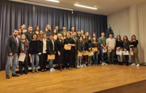 Δήμος Ηρακλείου : Εκδήλωση βράβευσης των νέων φοιτητών των παιδιών που έδωσαν εξετάσεις και πέρασαν στα ΑΕΙ και τα ΤΕΙ της χώρας