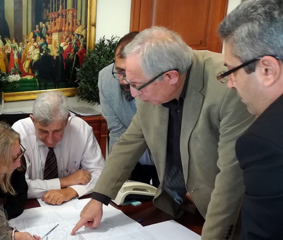 Δήμαρχος Αμαρουσίου πραγματοποίησε συνάντηση με τον Εξωραϊστικό Σύλλογο της« Αγίας Φιλοθέης» και με το Αθλητικό Σωματείο «Οδυσσέας Αμαρουσίου»