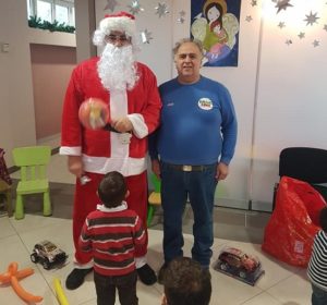 Δημοτική ομάδα Συμπολιτείας: Ο Άγιος Βασίλης επισκέφτηκε τα παιδιά του ΠΙΚΠΑ Πεντέλης και τους πήγε δώρα