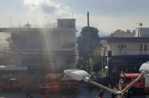 Φωτιά ξέσπασε σήμερα το πρωί σε διώροφο σπίτι στην οδό Πεντέλης 130 στο Μαρούσι