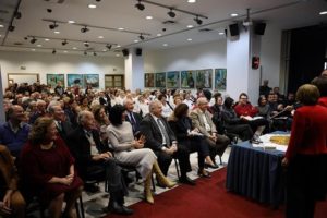 Ο Θεόδωρος Αμπατζόγλου στην κοπή της πίτας των ΚΑΠΗ του Δήμου Αμαρουσίου.