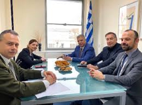Επίσκεψη του Περιφερειάρχη Αττικής Γ. Πατούλη στην Ελληνική Πρεσβεία στο Λονδίνο – Συνάντηση με τον Έλληνα Πρόξενο Α. Ρίζο