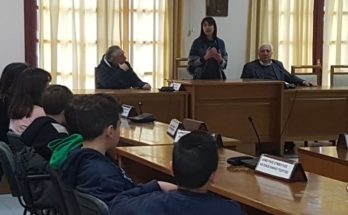 Επίσκεψη των μαθητών της ΣΤ' Δημοτικού του 2ου Δημοτικού Μελισσίων στο Δημαρχείο Πεντέλης
