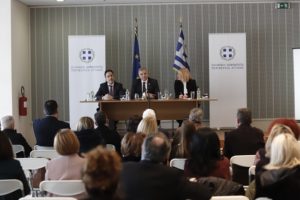 Το πρόγραμμα πρόληψης υγείας της Περιφέρειας που θα εφαρμοστεί και στους 66 Δήμους, παρουσίασε στο Νότιο Τομέα Αθηνών ο Περιφερειάρχης Αττικής Γ. Πατούλης