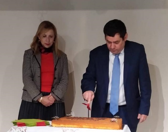 Πεύκη-Λυκόβρυση  : Στην κοπή πίτας του ΑΟ Λυκόβρυσης και της Δημοτικής Βιβλιοθήκης ο Δήμαρχος Λυκόβρυσης- Πεύκης Τάσος Μαυρίδης