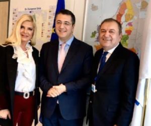 Συγχαρητήρια Μαρίνας Πατούλη Σταυράκη, στον νέο Πρόεδρο της Ένωσης Περιφερειών της Ευρώπης Απ. Τζιτζικώστα. Συμμαχία με την ΕΝ.ΠΕ για την προώθηση των στόχων του Δικτύου Ο.Τ.Α «Πόλις – Τέχνη Χρω»
