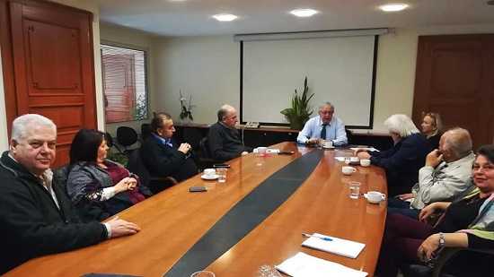 Ο Θεόδωρος Αμπατζόγλου συναντήθηκε Χθες με τον Πρόεδρο Κωστή Σηφάκη και τα μέλη της Ένωσης Κρητών Αμαρουσίου «Κρηταγενής Ζευς» στο Δημαρχείο Αμαρουσίου.