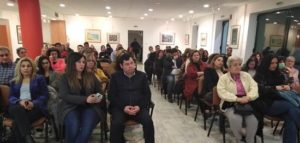 Πεύκη-Λυκόβρυση:  Στην εκδήλωση του Κέντρου Συμβουλευτικής και Ψυχολογικής Υποστήριξης με θέμα τις αυτοκαταστροφικές συμπεριφορές ο Δήμαρχος