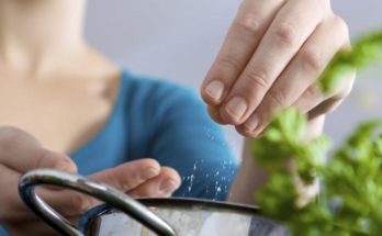 Έρευνα το επιπλέον αλάτι εξασθενεί την άμυνα του ανοσοποιητικού συστήματος
