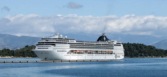Κορονοϊός: Η τουριστική Κέρκυρα ξεκινά και επίσημα σήμερα τη σεζόν της- Από  το κρουαζιερόπλοιο MSC Opera  κατέβηκαν στο νησί 300 από τους 1.572 επιβάτες