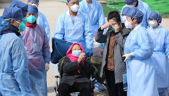 Κίνα: 98 ετών ασθενής με  Κορωνοϊό στην Κίνα ανέρρωσε και πήρε εξιτήριο