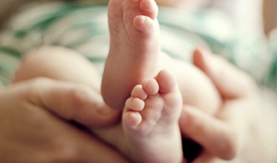 Κορωνοϊός: Νεογέννητο βρέφος στην Καστοριά θετικό στον ιό
