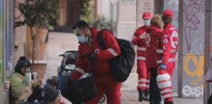 Κορωνοιός: Ο Ελληνικός Ερυθρός Σταυρός σταθερά στο πλευρό των αστέγων