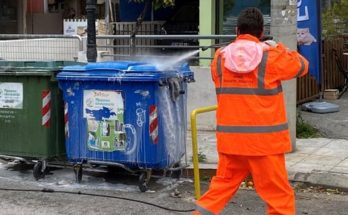 Παπάγου Χολαργού: Η υπηρεσία καθαριότητας σε αυτή τη δύσκολη περίοδο είναι στην πρώτη γραμμή διασφαλίζοντας τη δημόσια υγιεινή