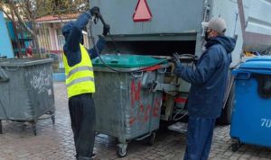 Λυκόβρυση Πεύκη :Καθημερινά συνεχίζουμε τις πλύσεις και τις απολυμάνσεις των κάδων απορριμμάτων στο δήμο μας