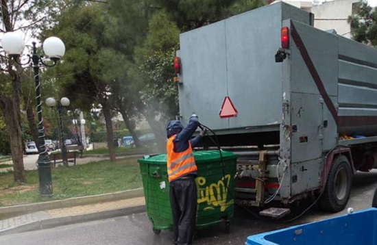 Λυκόβρυση Πεύκη :  Συνεχίζουμε καθημερινά με τις πλύσεις και απολυμάνσεις των κάδων απορριμμάτων