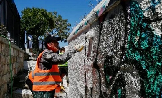 Αθήνα: Σήμερα στόχος της «Επιχείρησης καθαριότητας» της υπηρεσίας καθαριότητας ήταν η  περιοχή Αναφιώτικα