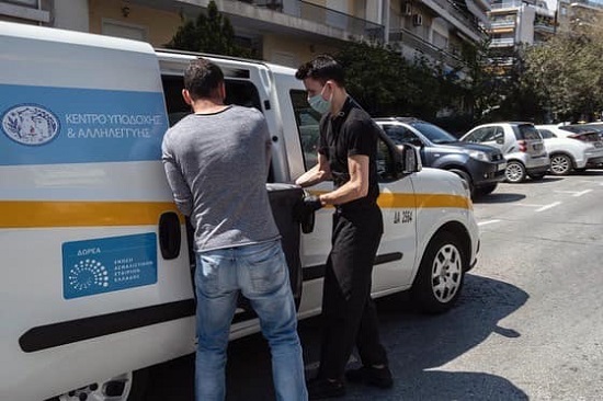 Αθήνα : Ο Δήμος προσφέρει 3 γεύματα την εβδομάδα για τους γιατρούς και τους νοσηλευτές των νοσοκομείων αναφοράς της Αθήνας