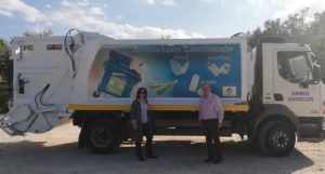 Διόνυσος: Στην υπηρεσία των δημοτών ένα ακόμη απορριμματοφόρο ανακύκλωσης