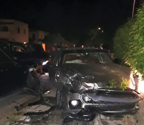 Φιλοθέη Ψυχικό : Μεταμεσονύχτια σύγκρουση δυο επιβατικών αυτοκίνητων με οδηγούς νεαρά παιδιά