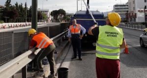 Περιφέρεια Αττικής: Έλεγχος και η συντήρηση σε πάνω από 10.000 κολώνες φωτισμού των λεωφόρων της Αττικής