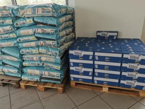 Ραφήνα Πικέρμι: Στο φιλοζωικό Σωματείο ΠΗΣΑΣΟΣ παραδόθηκαν  τροφών για τα αδέσποτα από την ΠΕΔΑ