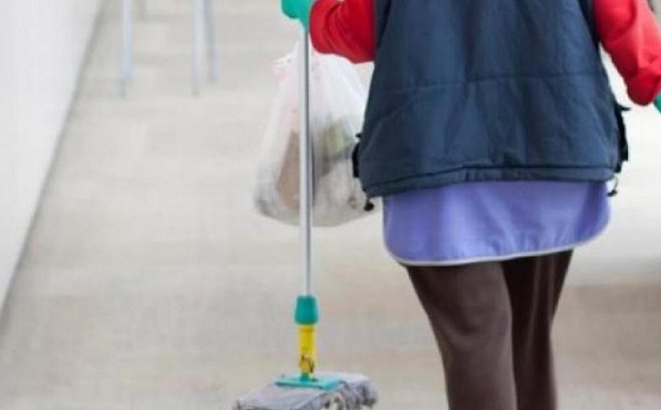 Χαλάνδρι: Ψήφισμα στήριξης των σχολικών καθαριστριών στο Δημοτικό Συμβούλιο