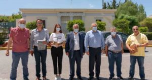 ΕΕΑ: Διανομή υγειονομικού υλικού στην Αγία Παρασκευή και στην Καισαριανή