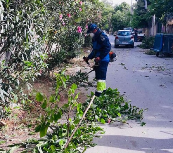 Κηφισιά: Καθημερινή είναι η φροντίζονται των κοινόχρηστων  χώρων πρασίνου με όλα τα τεχνικά μέσα και το  ανθρώπινο δυναμικό μας