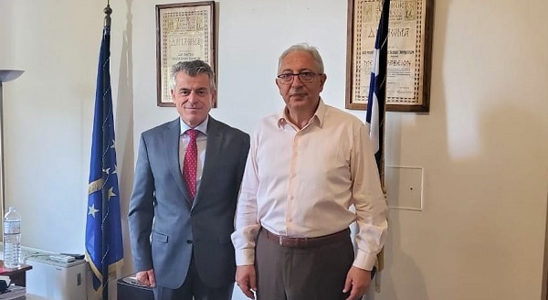 Μαρούσι : Με τον  Διοικητή του Νοσοκομείο ΚΑΤ Στρατηγό ε.α. Ιωάννη Ηλιόπουλο συναντήθηκε Δήμαρχος Αμαρουσίου