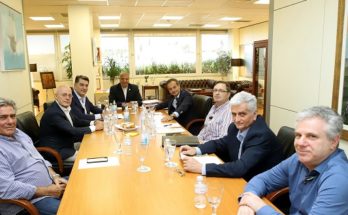 Περιφέρεια Αττικής: Συνάντηση του Περιφερειάρχη Γ. Πατούλη με τον Πρόεδρο Σ. Καφούνη και τα μέλη του Εμπορικού Συλλόγου Αθηνών