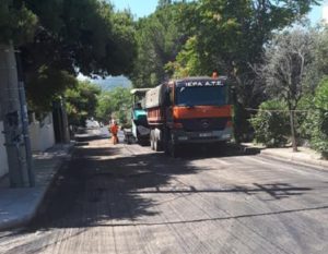 Πεντέλη : Συνεχίζονται  οι ασφαλτοστρώσεις στη Δ.Κ. Μελισσίων