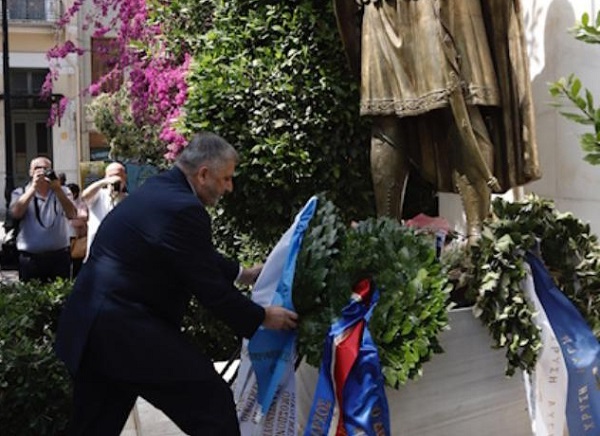 Περιφέρεια Αττικής :Στην επιμνημόσυνη δέηση στη μνήμη του Κωνσταντίνου Παλαιολόγου που τελέστηκε στην πλατεία Μητροπόλεως