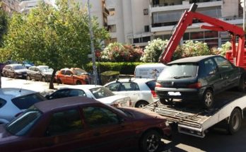 Ζωγράφου : Η Υπηρεσία Καθαριότητας και Μηχανολογικού εξοπλισμού απομακρύνει από τους δρόμους τα εγκαταλελειμμένα οχήματα