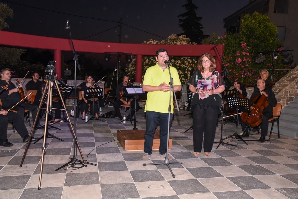 Λυκόβρυση Πεύκη:  Στη συναυλία της Academica o Δήμαρχος