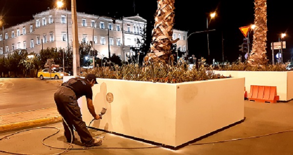 Αθήνα : Λίγες ώρες μετά  τα επεισόδια στον Μεγάλο Περίπατο της πρωτεύουσας  και όλα είναι πεντακάθαρα