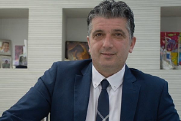 Βριλήσσια : Συνέντευξη του  Δήμαρχου Ξένου  Μανιατογιάννη «Εφαρμογή της ανακύκλωσης των βιοαποβλήτων στην πόλη»