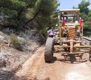 Διόνυσος: Συνεχείς και εκτεταμένες διανοίξεις δασικών-αγροτικών οδών και καθαρισμοί κοινόχρηστων χώρων στο Δήμο